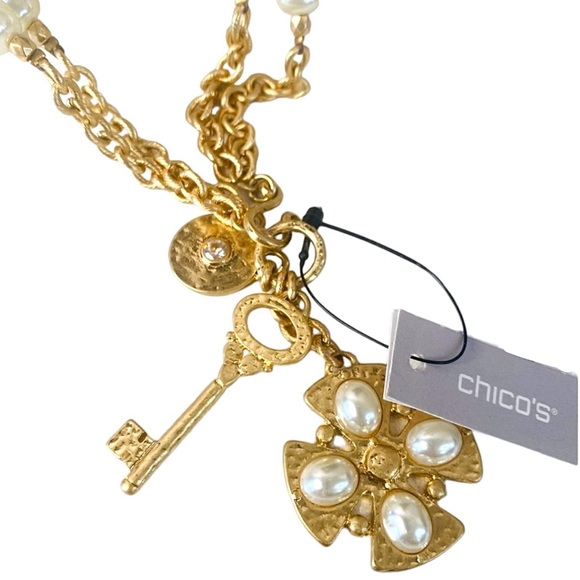 CHICO’S Faux Pearl Necklace - Picture 3 of 5